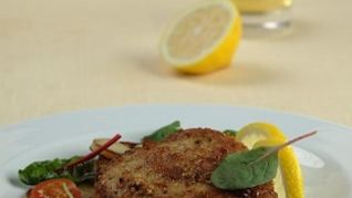 Шницель из курицы с арахисом