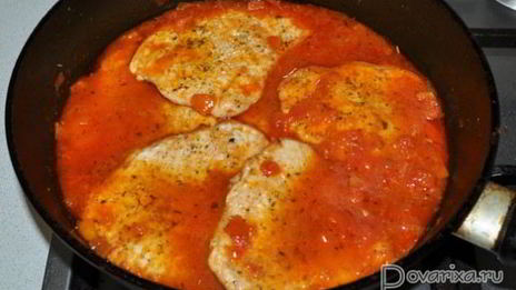 шницели в томатном соусе