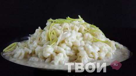 швейцарские картофельные клецки с грибным соусом