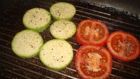 рибай стейк с овощами гриль