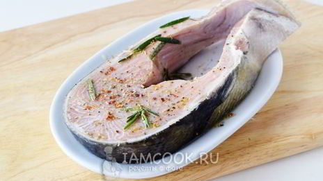 стейк лосося в духовке