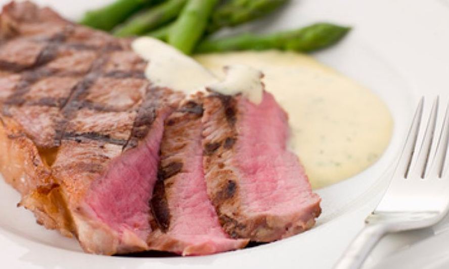 Рецепт стейка под соусом бернез со спаржей