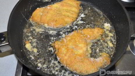 жареные стейки акулы