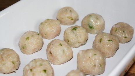 паста с куриными тефтелями под тыквенным соусом