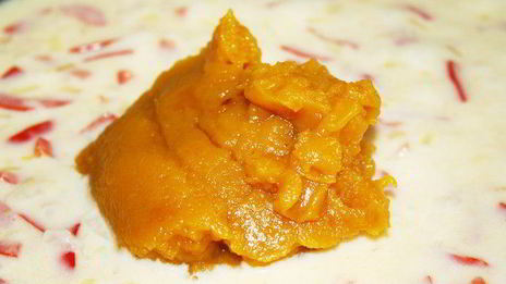 паста с куриными тефтелями под тыквенным соусом