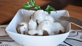 Тефтели под сливочным соусом