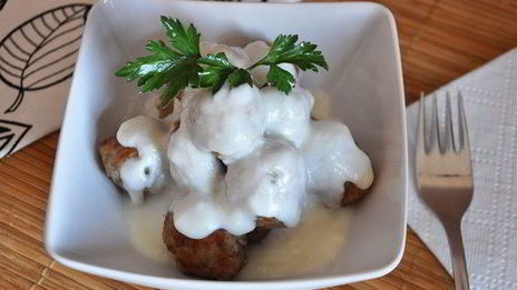 тефтели под сливочным соусом