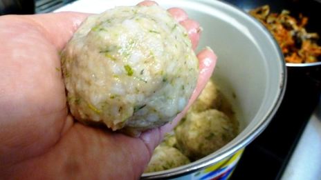 тефтели с грибной подливой