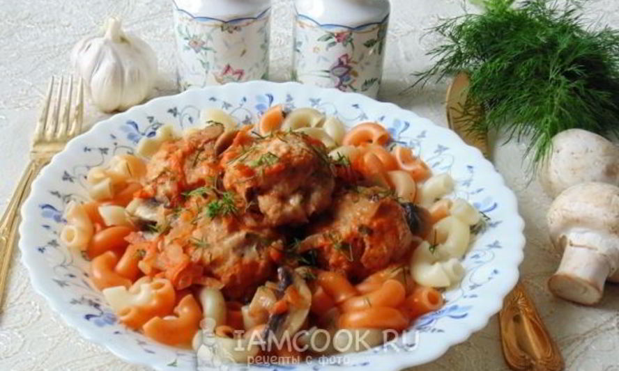 Рецепт тефтелей в грибном соусе