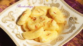 Ленивые вареники с шафраном и лимонной цедрой