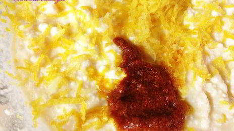 ленивые вареники с шафраном и лимонной цедрой