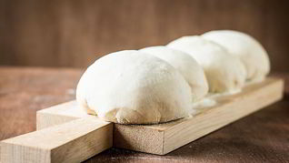 Тесто для вареников с вишней заварное