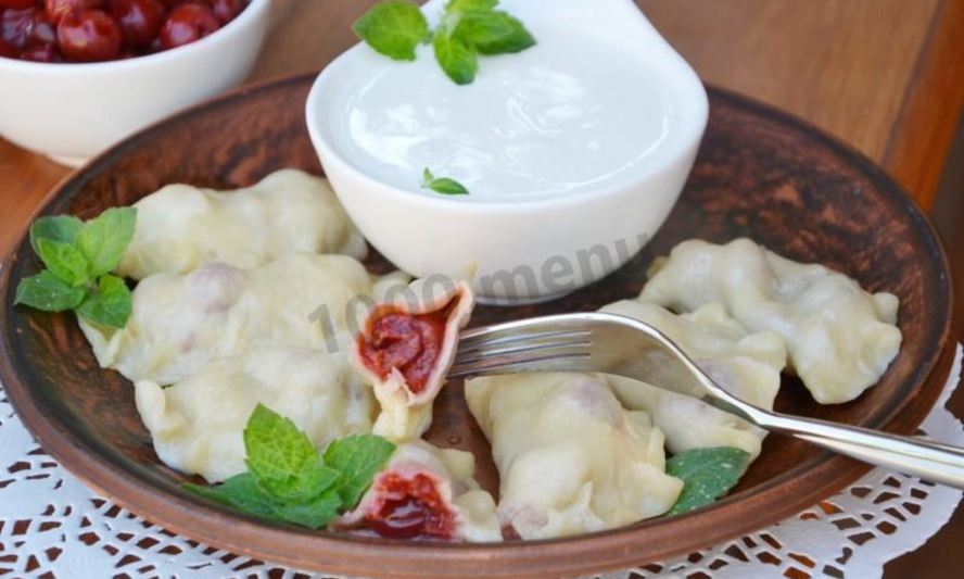 Рецепт вареников на пару в мультиварке с вишнями