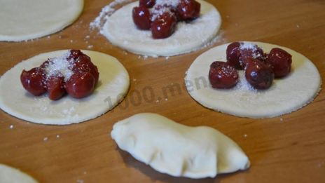 вареники на пару в мультиварке с вишнями