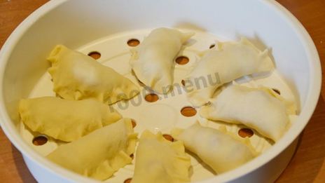 вареники на пару в мультиварке с вишнями