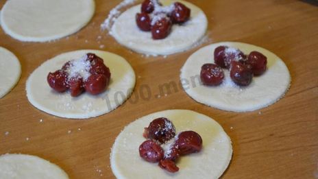 вареники на пару в мультиварке с вишнями