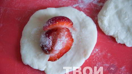 вареники с клубникой