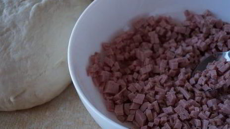 вареники с колбасой