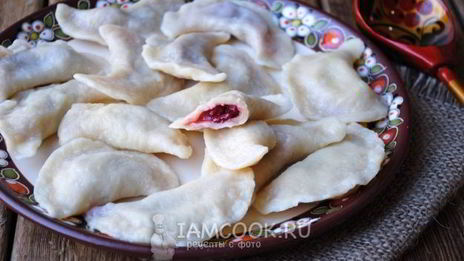 вареники с малиной