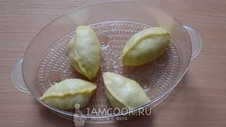 вареники с вишней на пару