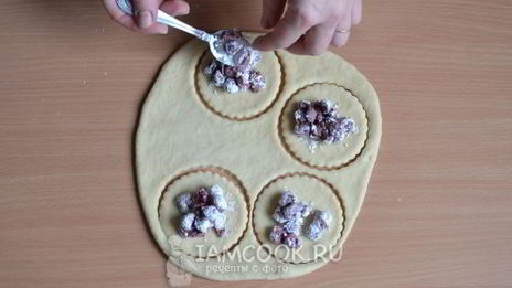 вареники с вишней на пару