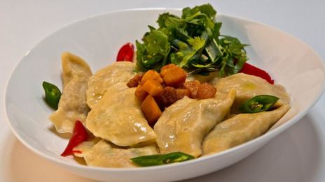 вареники со свининой и зелеными сливами