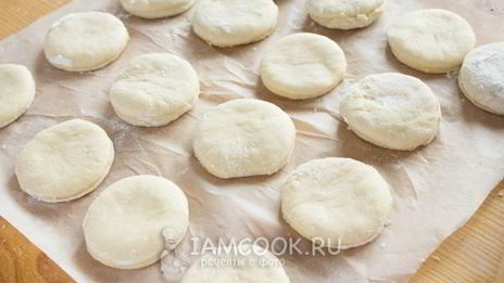 золотистые вареники с капустой