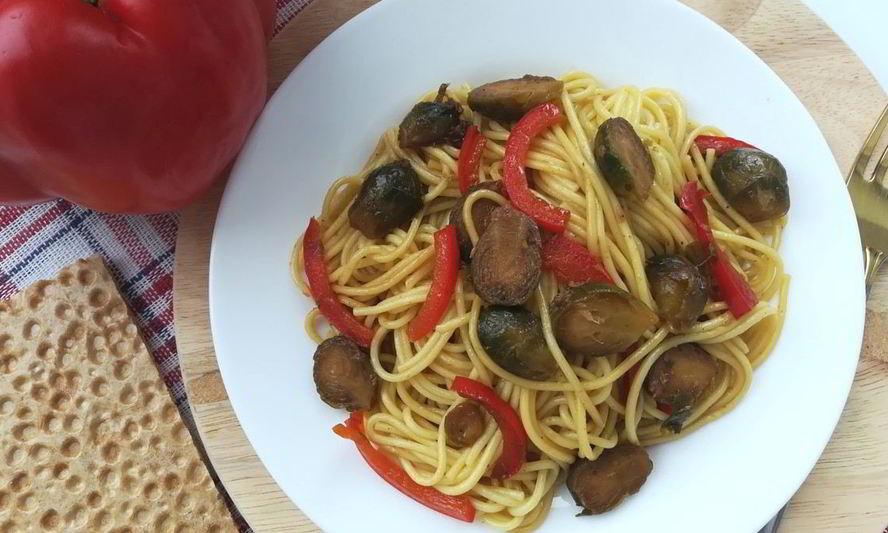 Рецепт яичной лапши с овощами по-азиатски