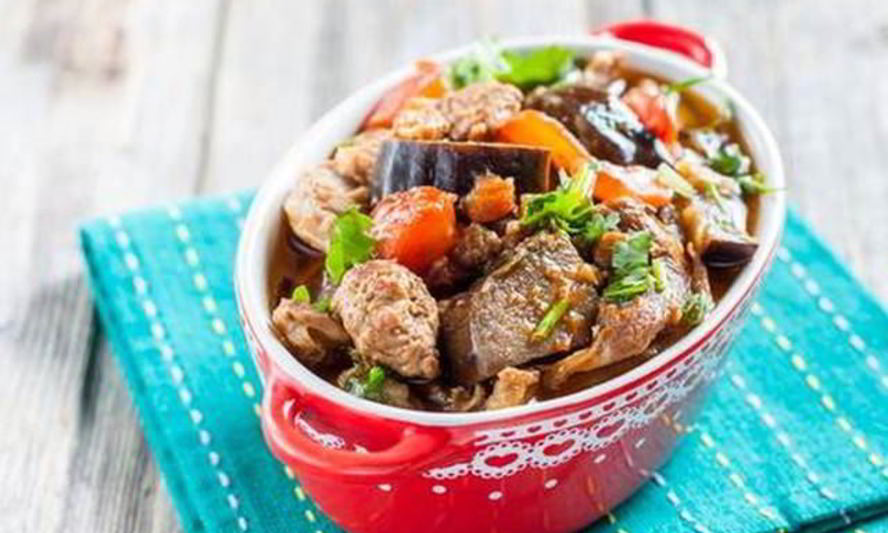 Рецепт пряного жаркого из мяса ягненка и овощей