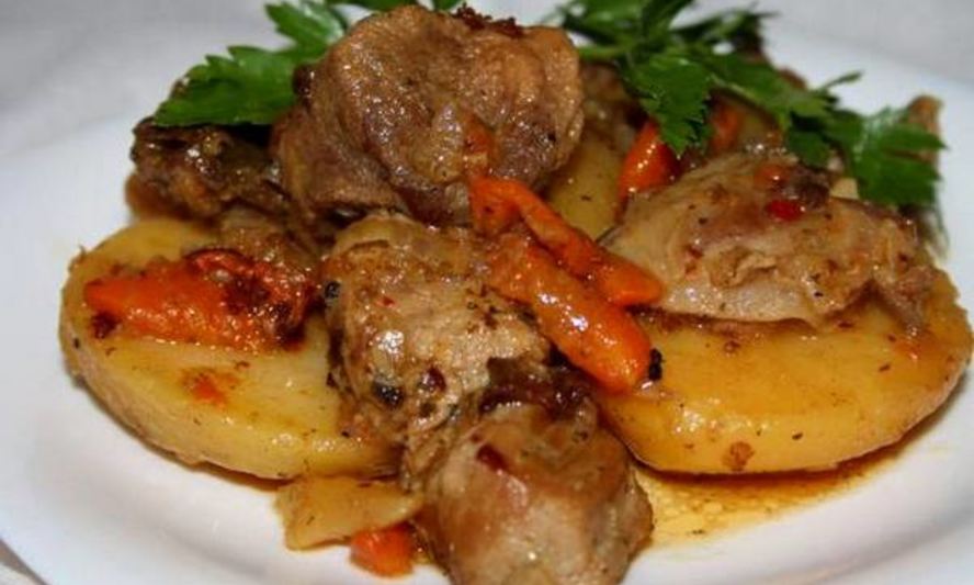 Рецепт свиного жаркого с картофелем