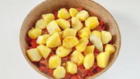 жаркое из говядины с зеленым луком