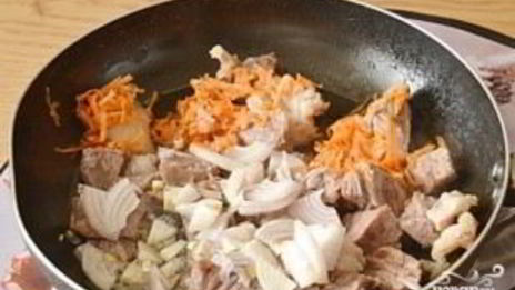 жаркое из свинины с картофелем и грибами