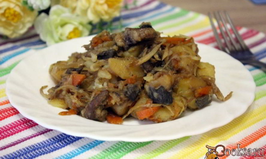 Рецепт жаркого из свинины с картофелем и сушеными грибами