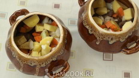 жаркое с мясом в горшочках