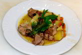 Жаркое со свининой и картошкой в мультиварке