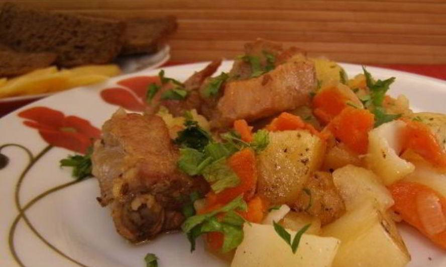 Рецепт жаркого со свиными ребрышками