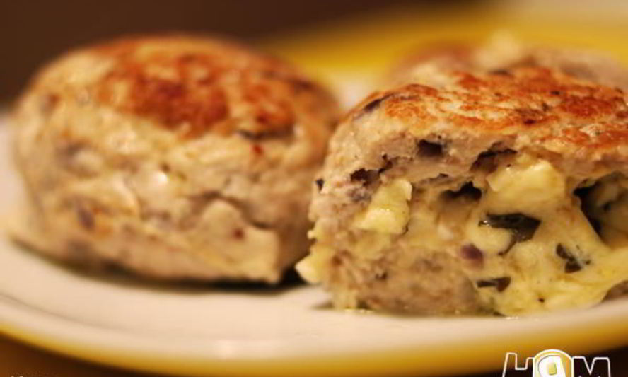 Рецепт мясных зраз с сыром и яйцом