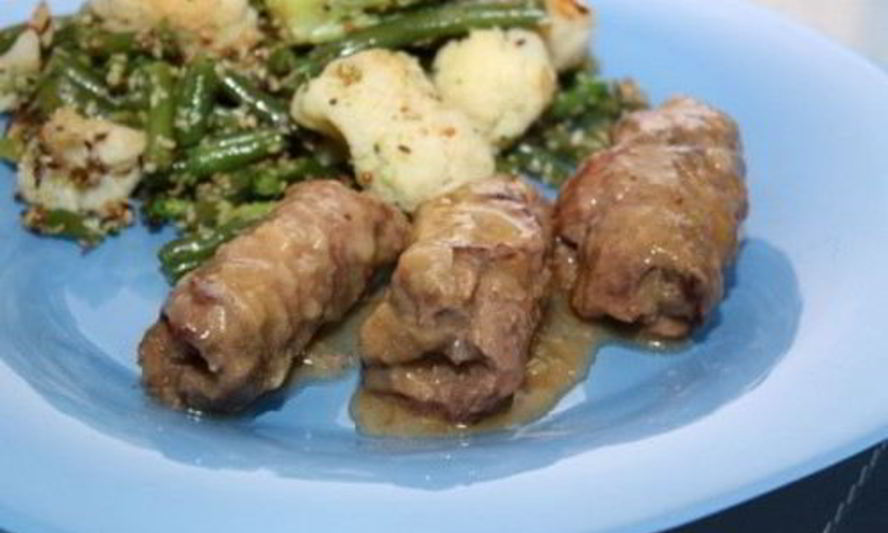 Рецепт зраз из говядины с начинкой из сухарей по-варшавски