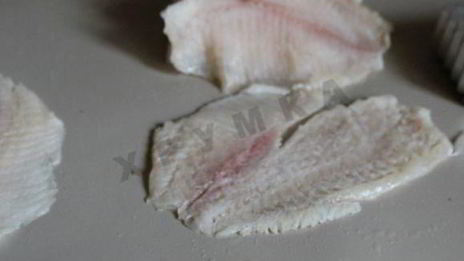 зразы из тилапии в беконе с овощным салатом