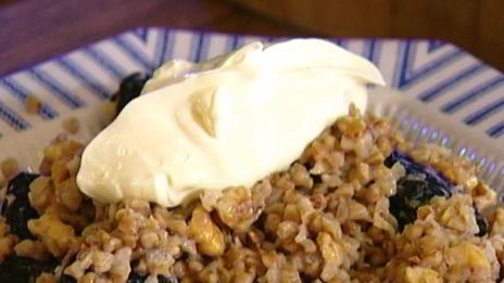 гречка с черносливом и грецкими орехами