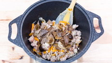 гречка с фаршем и грибами