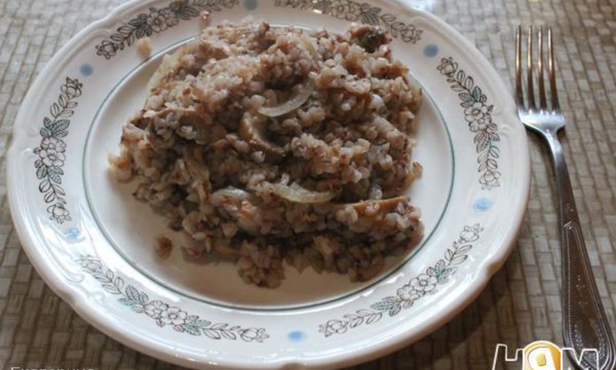 Рецепт гречки с грибами и луком