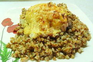 Гречка с курицей в духовке