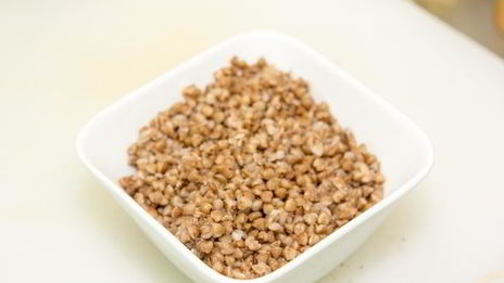 гречка с луком и вешенками