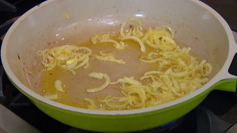 гречка с перепелиными яйцами и овечьим сыром