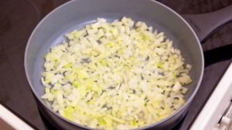 гречка с сосисками и грибами