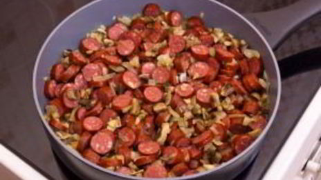 гречка с сосисками и грибами