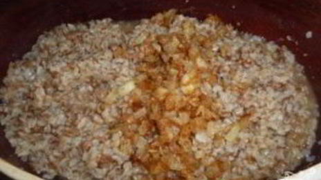 гречка с тушенкой на сковороде