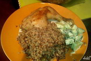 Гречка, тушенная с курицей