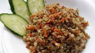 Гречневая каша с морковью